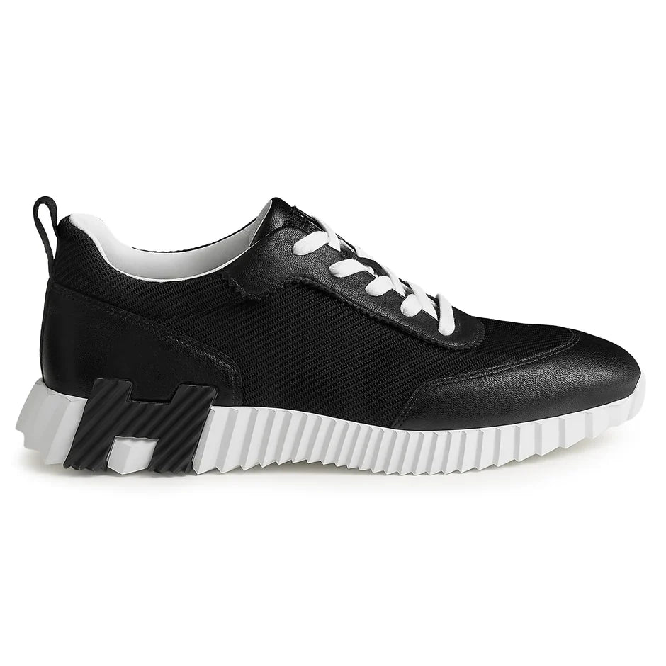 HMS Bouncing Sneaker