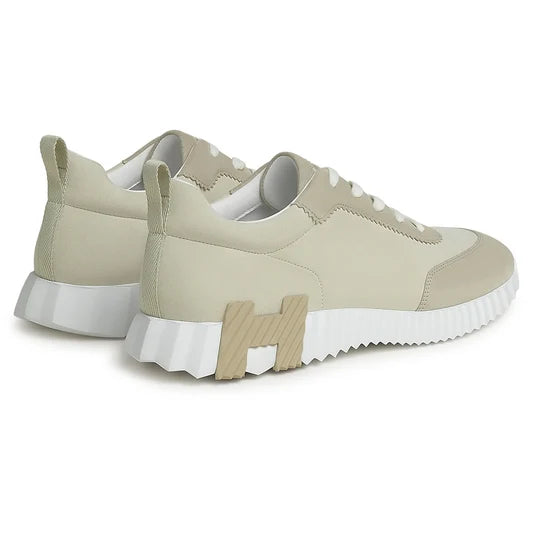 HMS Bouncing Sneaker